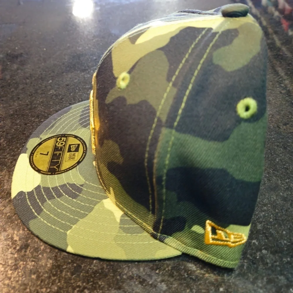 LA MLB CAMO FITTED CAP SZ 7